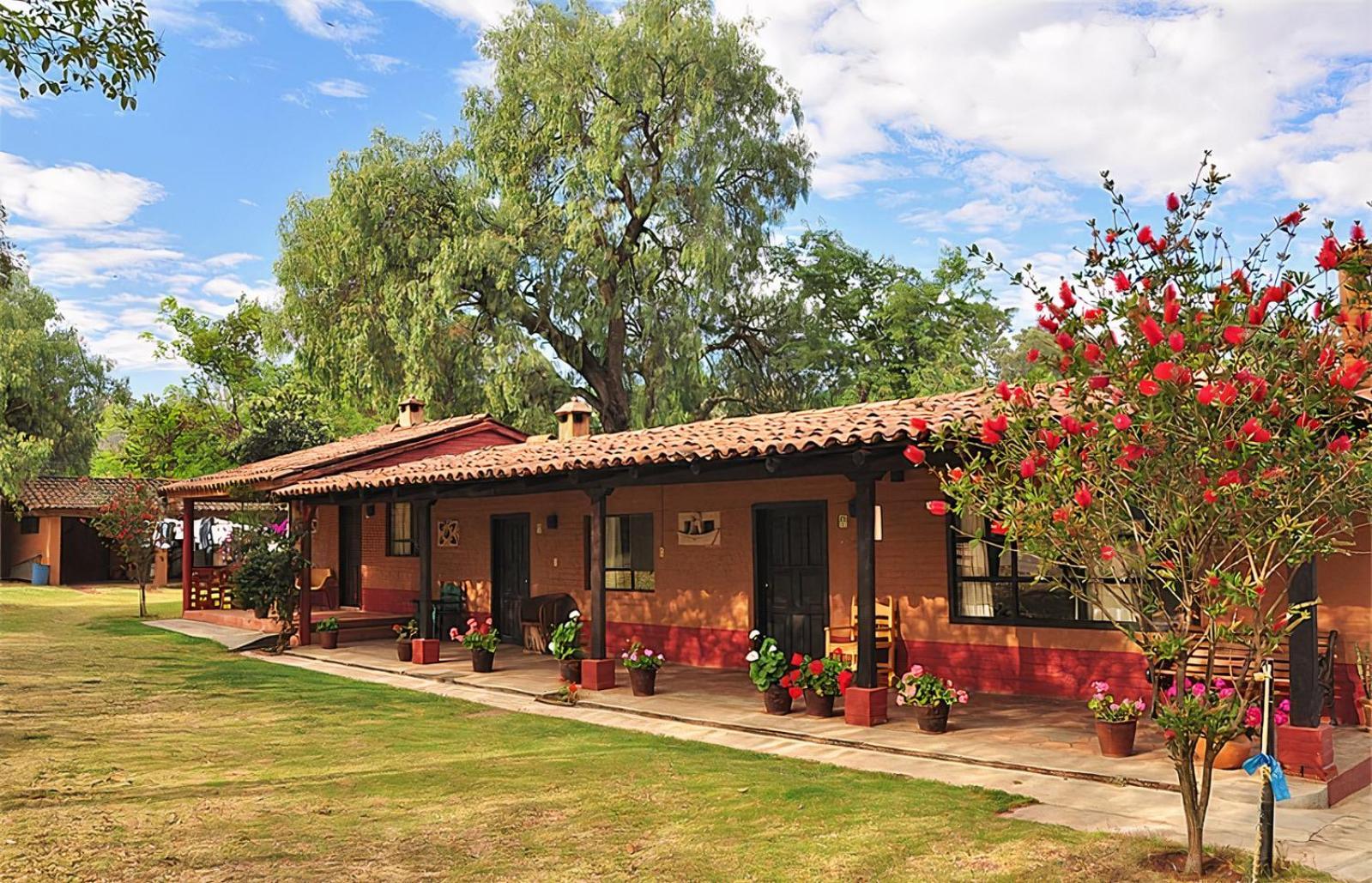 Villa Patzcuaro Garden Hotel المظهر الخارجي الصورة