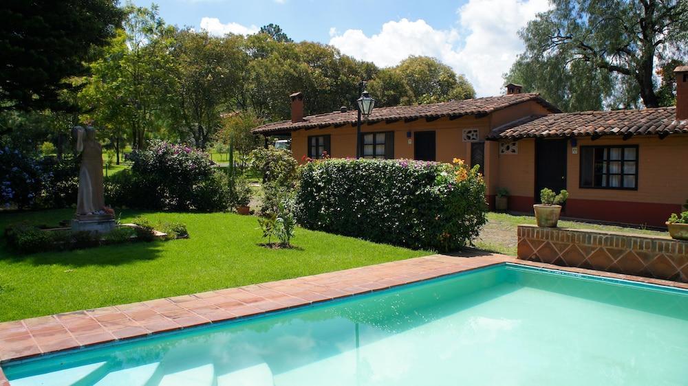Villa Patzcuaro Garden Hotel المظهر الخارجي الصورة
